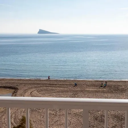 Benibeachhouse * בנידורם